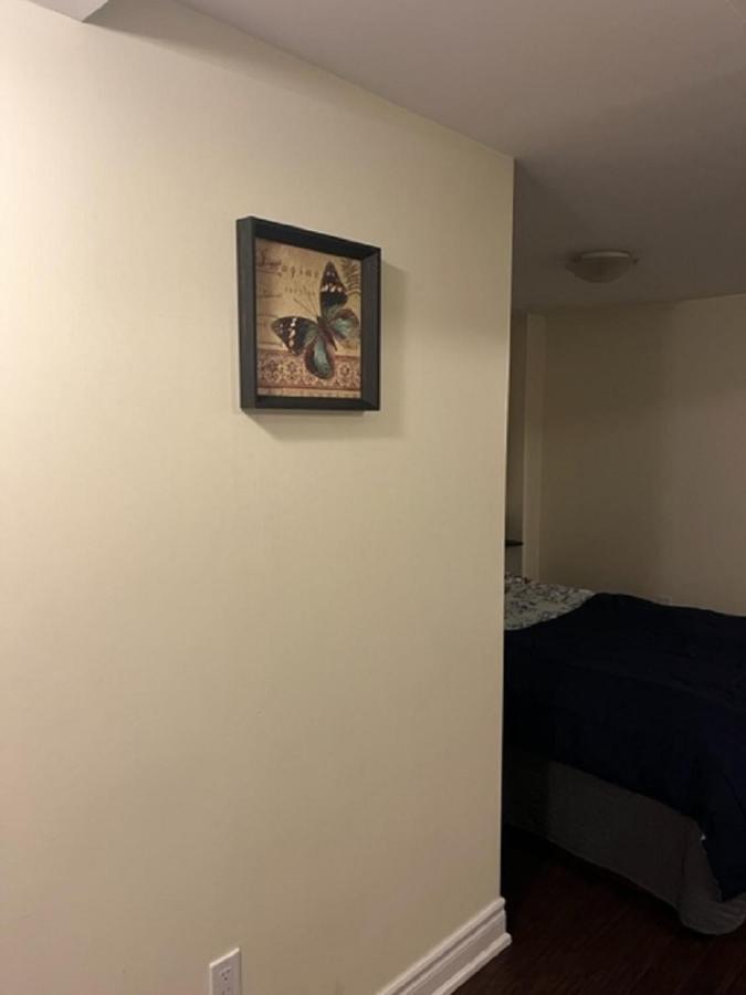 Cozy & Spacious Suite With Private Bathroom Near Toronto Airport ! Mississauga Ngoại thất bức ảnh